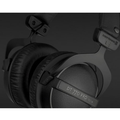 Beyerdynamic DT 770 PRO 80 ohms Studio headphones, black - 474746