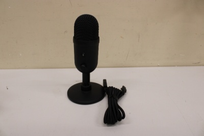 SALE OUT.  Razer Streaming Microphone Seiren V2 X USED AS DEMO Black