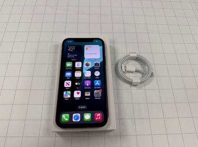 Apple REFURBISHED Grade B | iPhone 12 | Black | 6.1 " | Super Retina XDR OLED | 2532 x 1170 pixels | Internal RAM 4 GB | 64 GB | Dual SIM | 4G | 5G | Main camera resolution 12+12 MP | Secondary camera resolution 12 MP | iOS | 18 | 2815 mAh