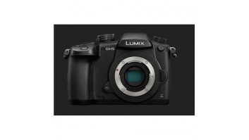 Panasonic LUMIX DC-GH5EG-K DSLM Camera Body 20.3 MP ISO 25600 Display diagonal 3.2 " Video recording Wi-Fi Contrast AF system Magnification 1.52 x Viewfinder Live MOS Black