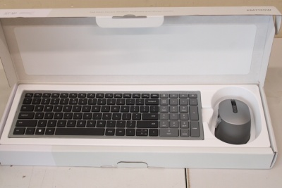 SALE OUT. Dell Keyboard and Mouse KM7321W Premier Multi-Device Wireless US International | Dell | Premier Multi-Device Keyboard and Mouse | KM7321W | Keyboard and Mouse Set | Wireless | Batteries included | US | REFURBISHED | Titan grey | Wireless connect