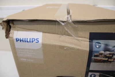 SALE OUT. Philips Series 5500 LatteGo EP5549/70 Automatic Coffee Machine, Black | Philips Coffee Machine | EP5549/70	 Series 5500 LatteGo | Pump pressure 15 bar | Built-in milk frother | Automatic | 1500 W | Black | DAMAGED PACKAGING