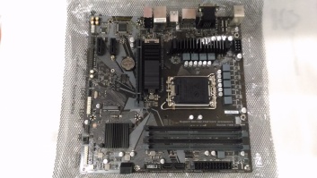 SALE OUT. GIGABYTE B660M DS3H DDR4 1.0 M/B | Gigabyte | USED, REFURBISHED, WITHOUT ORIGINAL PACKAGING AND ACCESSORIES, ONLY BACK PANEL INCLUDED