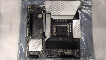 SALE OUT. GIGABYTE B760M AORUS ELITE AX 1.0 M/B | Gigabyte B760M AORUS ELITE AX 1.0 M/B | Processor family Intel | Processor socket  LGA1700 | DDR5 DIMM | Memory slots 4 | Supported hard disk drive interfaces 	SATA, M.2 | Number of SATA connectors 4 | Chi