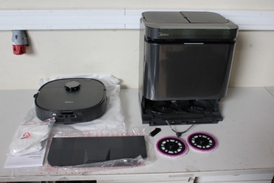 SALE OUT. | Midea Robot Vacuum Cleaner | V15 | Wet&Dry | 5200 mAh | Dust capacity 3 L | 16200 Pa | Black | DEMO, SCRATCHED BOTTOM