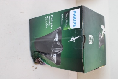 SALE OUT. Philips HR2752/90 Citrus press, Black | Philips Citrus Press | HR2752/90 | Type Citrus press | Black | 85 W | Number of speeds 1 | DAMAGED PACKAGING