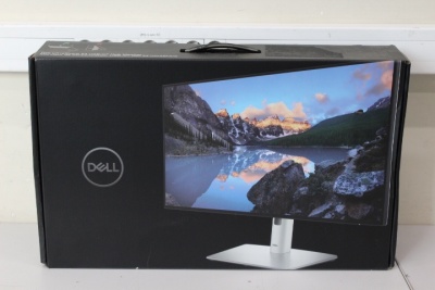 SALE OUT. Dell LCD U2424HE 24" IPS FHD/1920x1080/DP,HDMI,USB-C,USB/Silver | Dell Monitor | U2424HE | 24 " | IPS | 16:9 | 120 Hz | 5 ms | Silver | Warranty 36 month(s) | DAMAGED PACKAGING