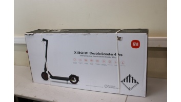 SALE OUT. Xiaomi Electric Scooter 4 Pro EU | Xiaomi | Electric Scooter 4 Pro EU | 700 W | 25 km/h | 10 " | Black | DAMAGED PACKAGING