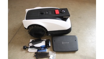 SALE OUT. Ecovacs GOAT O500 Panorama Lawn Mower, Robot, Up to 500 m², Al camera navigation, SmartEdge, White | Ecovacs Lawn Mower GOAT O500 Panorama | NO ORIGINAL PACKAGING, USED, DIRTY, SCRATCHED, BENT LID LEG