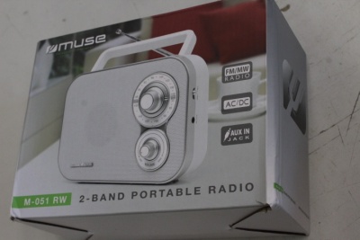 SALE OUT. Muse M-051RW Portable Radio | Muse Portable Radio | M-051RW | AUX in | White | DAMAGED PACKAGING