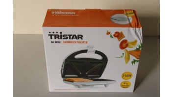 SALE OUT. Tristar SA-3052 Sandwich maker, White | Tristar Sandwich maker | SA-3052 | 750 W | Number of plates 1 | Number of pastry 2 | White | DAMAGED PACKAGING