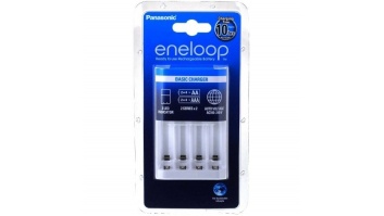 Panasonic eneloop Basic battery charger 2 or 4 AA/AAA