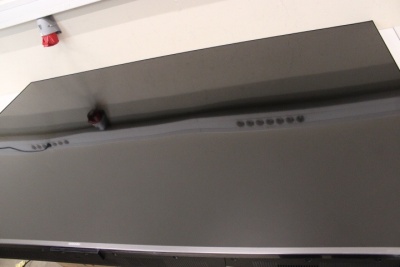 Xiaomi USED, SCRATCHES ON SCREEN, ACTIVATED OS, MISSING: REMOTE, MANUALS AND INNER PACKAGING