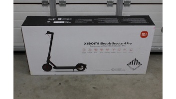 SALE OUT. Xiaomi Electric Scooter 4 Pro EU | Xiaomi Electric Scooter 4 Pro EU | 700 W | 25 km/h | 10 " | 6 month(s) | Black | DEMO
