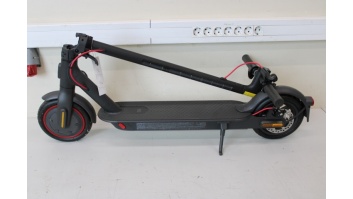 SALE OUT. Xiaomi Mi Electric Scooter Pro 2 (Black) | Xiaomi Mi Electric Scooter Pro 2 | 600 W | 25 km/h | 3 month(s) | Black | WITHOUT ORIGINAL PACKAGING, USED AS DEMO, LIGHT DAMAGES ON CHARGER