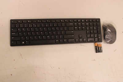 SALE OUT. Dell Keyboard and Mouse KM5221W Pro Wireless US International (RTL BOX) | Dell | Pro Keyboard and Mouse (RTL BOX) | KM5221W | Keyboard and Mouse Set | Wireless | Batteries included | US | REFURBISHED | Black | Wireless connection