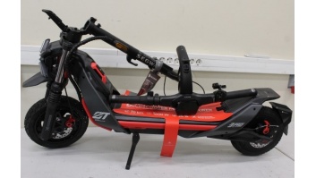 SALE OUT. Ninebot by Segway Kickscooter ZT3 Pro E, Black | Segway Ninebot Kickscooter ZT3 Pro E | 1600 W | 25 km/h | 11 " | 24 month(s) | Black | UNPACKED, SCRATCHED ON LEG, WING, NO MANUAL