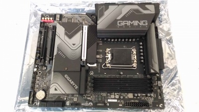 SALE OUT. GIGABYTE Z790 GAMING X AX 1.0 M/B,  | Gigabyte | Z790 GAMING X AX 1.0 M/B | Processor family Intel | Processor socket  LGA1700 | DDR5 DIMM | Memory slots 4 | Supported hard disk drive interfaces 	SATA, M.2 | Number of SATA connectors 6 | Chipset