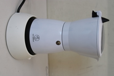 SALE OUT. Camry CR 4415w Electric Moka coffe maker, White/Black | Camry Electric Moka Coffe Maker | CR 4415w | 480 W | White | DAMAGED PACKAGING, DIRTY, SCRATCHED