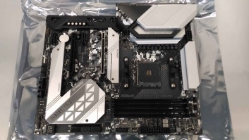 SALE OUT. ASRock AMD AM4 B550/4DDR4/6SATA3 STEEL LEGEND | ASRock B550 Steel Legend | Processor family AMD | Processor socket AM4 | DDR4 DIMM | Memory slots 4 | Supported hard disk drive interfaces SATA3, M.2 | Number of SATA connectors 6 | Chipset AMD B55