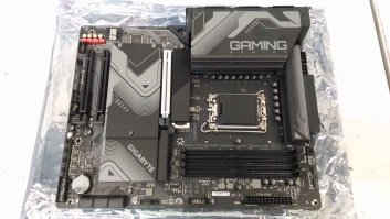 SALE OUT. GIGABYTE Z790 GAMING X 1.0 M/B | Gigabyte Z790 GAMING X 1.0 M/B | Processor family Intel | Processor socket  LGA1700 | DDR5 DIMM | Memory slots 4 | Supported hard disk drive interfaces 	SATA, M.2 | Number of SATA connectors 6 | Chipset Intel Z79