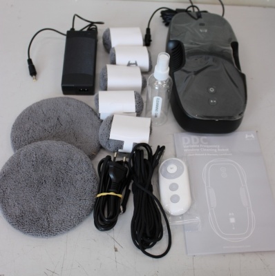 SALE OUT. Hutt Windows Cleaning Robot DDC5 Corded, 3800 Pa, Black | HUTT | Windows Cleaning Robot | DDC5 | Corded | 3800 Pa | Black | REFURBISHED