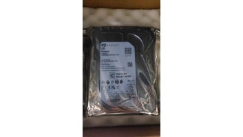SALE OUT. SEAGATE ST2000VX017 SkyHawk Surveillance 2 TB, 256 MB, SATA 6Gb/s | Seagate ST2000VX017 SkyHawk Surveillance | 2000 GB | USED, REFURBISHED | 256 MB