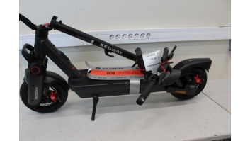 SALE OUT. Ninebot by Segway eKickScooter MAX G3 E | Segway | MAX G3 E | eKickScooter | 2000 W | Up to 25 km/h | 11 " | Black | DAMAGED PACKAGING, SCRATCHED PAINT, REFURBISHED