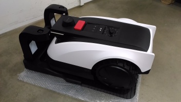 SALE OUT. Ecovacs GOAT O500 Panorama Lawn Mower, Robot, Up to 500 m², Al camera navigation, SmartEdge, White | Ecovacs | Lawn Mower GOAT O500 Panorama | DEMO, PAINT DAMAGED ON FRONT CORNER