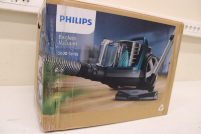 SALE OUT. Philips FC9555/09 Bagless vacuum cleaner, Green | Philips Vacuum cleaner | FC9555/09 | Bagless | Power 900 W | Dust capacity 1.5 L | Green | DAMAGED PACKAGING