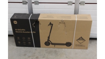 SALE OUT. Xiaomi Electric Scooter 4 Lite EU | SALE OUT. SALE OUT. Xiaomi Electric Scooter 4 Lite EU | 300 W | 25 km/h | 8.5 " | 6 month(s) | Black | DAMAGED PACKAGING