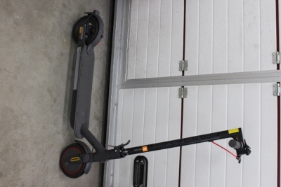 SALE OUT. Xiaomi Mi Electric Scooter Pro 2 (Black) | SALE OUT. SALE OUT. Xiaomi Mi Electric Scooter Pro 2 | 600 W | 25 km/h | 6 month(s) | Black | WITHOUT ORIGINAL PACKAGING, MISSING: ACCESSORIES AND SOME INNER PACKAGING