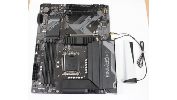 SALE OUT. Gigabyte USED, REFURBISHED, WITHOUT ACCESSORIES, ONLY BACK PANEL, AND ANTENA INCLUDED