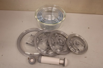 SALE OUT.  | Caso | Vacuum freshness containers round | 01187 | Set of 4 | DOES NOT HOLD IS THE VACUUM