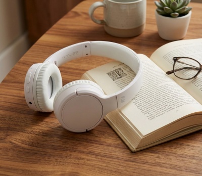 Muse | Stereo Headphones | M-272 BTW | Wireless/Wired | On-Ear | White | Noise canceling