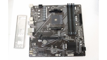 SALE OUT. Gigabyte B550M K 1.0 M/B | Processor family AMD | Processor socket AM4 | DDR4 DIMM | Memory slots 4 | Supported hard disk drive interfaces 	SATA, M.2 | Number of SATA connectors 4 | Chipset AMD B550 | Micro ATX | REFURBISHED, WITHOUT ORIGINAL PA