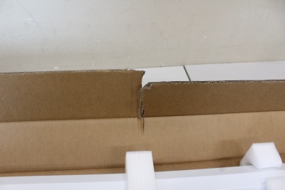 SALE OUT. Elite Screens | M85XWS1 | DAMAGED PACKAGING  AS DEMO