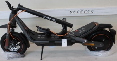 SALE OUT. Xiaomi Electric Scooter 6 Pro GL | Xiaomi 23 month(s) | DAMAGED PACKAGING