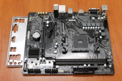 SALE OUT. Gigabyte | A520M K V2 1.0 M/B | Processor family AMD | Processor socket AM4 | DDR4 DIMM | Memory slots 2 | Supported hard disk drive interfaces 	SATA, M.2 | Number of SATA connectors 4 | Chipset AMD A520 | Micro ATX | USED, REFURBISHED, WITHOUT 
