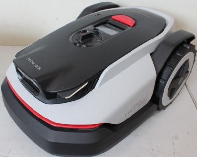 SALE OUT. | Roborock RockNeo Q110 Mower, 2WD, 1000m², RTK + VSLAM, (Edge Cutting module sold separately) | DAMAGED PACKAGING, USED, SCRATCHED, DIRTY
