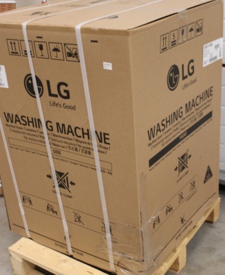 SALE OUT. LG F4DR711S2BA Washing machine, A, Front loading, Washing capacity 11 kg, Depth 56,5 cm, 1360 RPM, Black | LG | Washing Machine with Dryer | F4DR711S2BA | Energy efficiency class A/D | Front loading | Washing capacity 11 kg | 1400 RPM | Depth 57