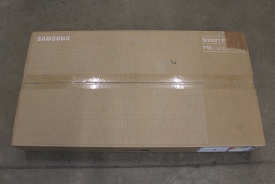 SALE OUT. Samsung | LS32FM801UUXDU | 32 " | VA | 16:9 | 60 Hz | 4 ms | 3840 x 2160 pixels | 400 cd/m² | HDMI ports quantity 1 | White | Warranty 24 month(s) | DAMAGED PACKAGING
