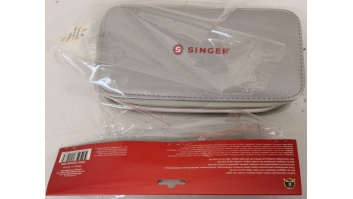 SALE OUT. | Singer Premium Sewing Kit | Mint | 24 month(s) | DAMAGED PACKAGING, MISSING PART