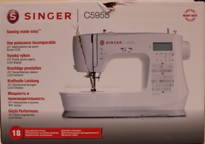 SALE OUT. | Singer Sewing Machine | C5955 | Number of stitches 417 | Number of buttonholes 8 | White | DAMAGED PACKAGING AND EXTENSION TABLE COVER PAINT